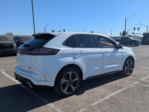2021 Ford Edge ST