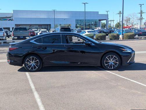 2024 Lexus ES 300h Base