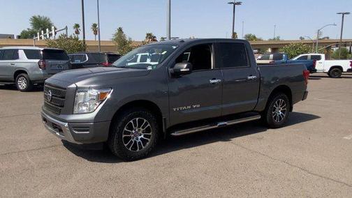 2020 Nissan Titan SV