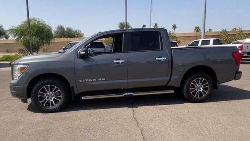 2020 Nissan Titan SV