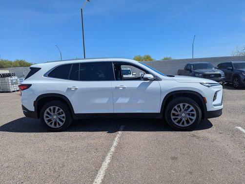 2025 Buick Enclave Preferred FWD