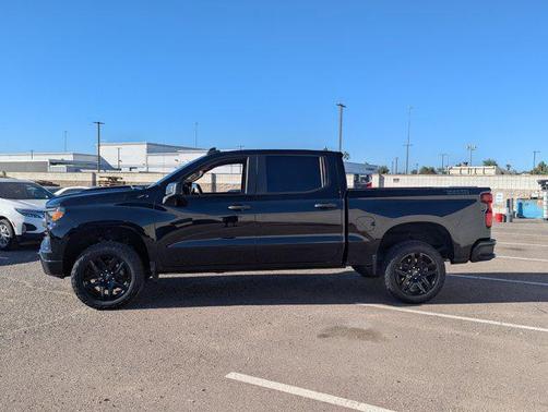 2023 Chevrolet Silverado 1500 Custom Trail Boss