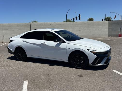 Atlas White 2025 Hyundai ELANTRA N Line
