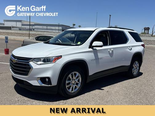 Summit White 2020 Chevrolet Traverse LT Cloth