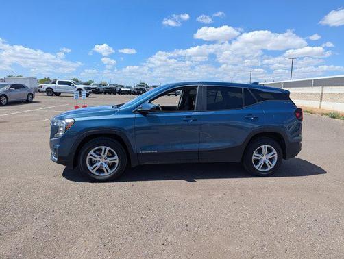 Downpour Metallic 2024 GMC Terrain SLE