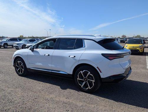 2025 Chevrolet Equinox EV LT