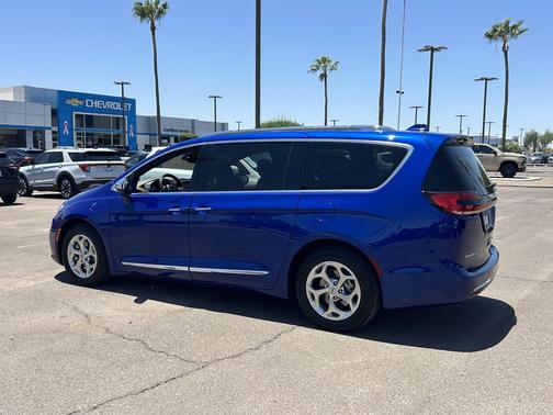 Ocean Blue Metallic 2021 Chrysler Pacifica Hybrid Limited