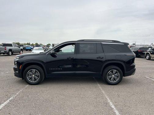 Mosaic Black Metallic 2024 Chevrolet Traverse LT