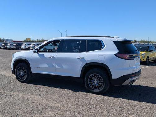 2025 GMC Acadia FWD Elevation