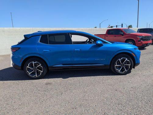 2025 Chevrolet Equinox EV LT