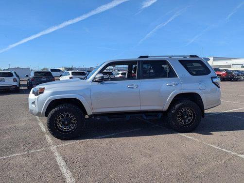 2021 Toyota 4Runner SR5