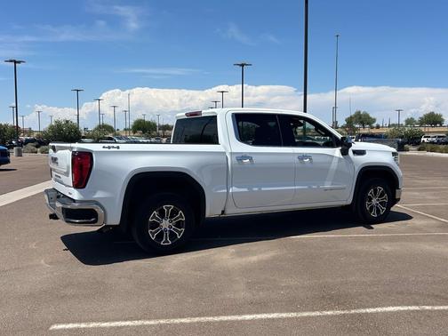 Summit White 2025 GMC Sierra 1500 SLT