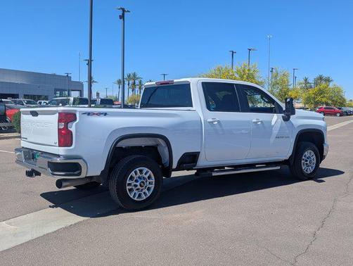 Summit White 2025 Chevrolet Silverado 2500 LT