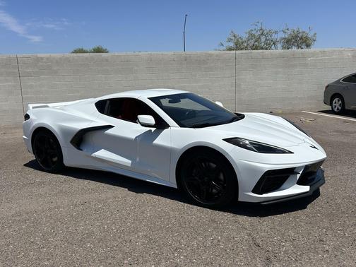 Arctic White 2023 Chevrolet Corvette Stingray w/1LT