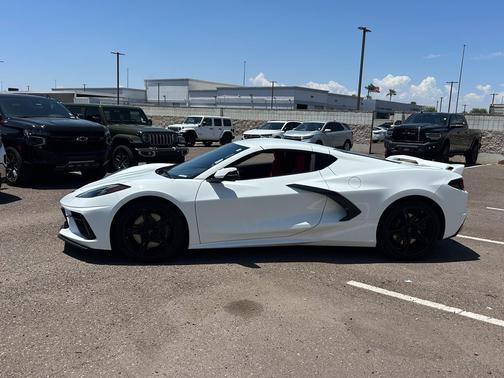 Arctic White 2023 Chevrolet Corvette Stingray w/1LT
