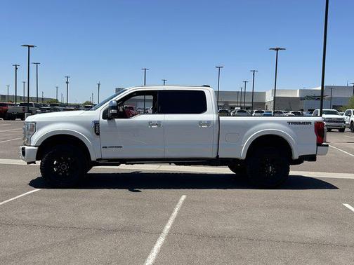 Star White Metallic Tri-Coat 2022 Ford F-250 Platinum