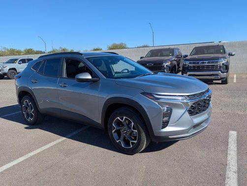 2024 Chevrolet Trax LT