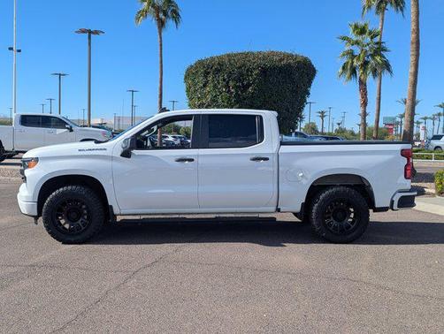 2022 Chevrolet Silverado 1500 Custom
