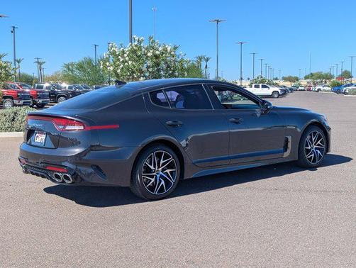 2022 Kia Stinger GT-Line