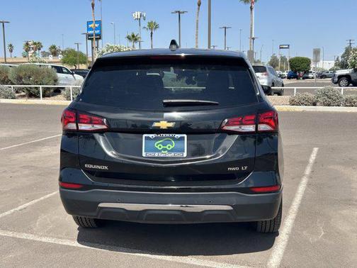 Mosaic Black Metallic 2024 Chevrolet Equinox 1LT