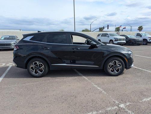 2024 Kia Sportage LX