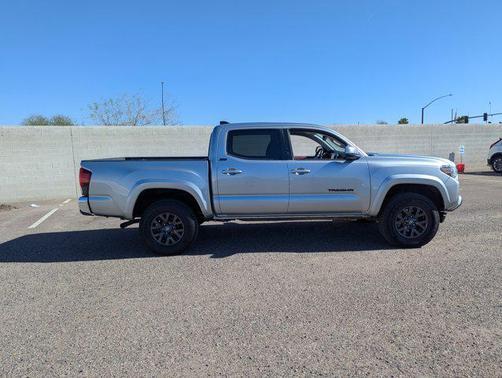 2022 Toyota Tacoma SR5