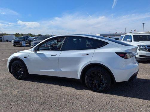 2023 Tesla Model Y Long Range Dual Motor All-Wheel Drive