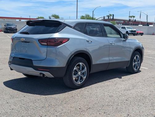 Sterling Gray Metallic 2025 Chevrolet Blazer 2LT