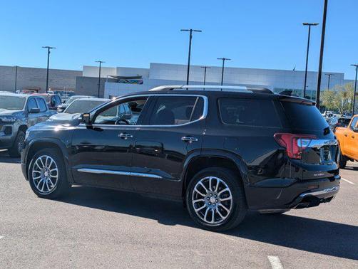 2021 GMC Acadia Denali