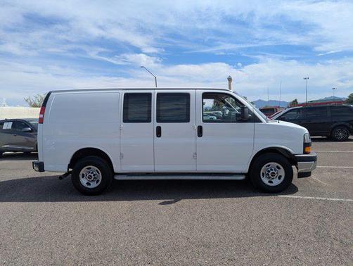 2024 GMC Savana 2500 Work Van