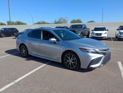 2023 Toyota Camry SE