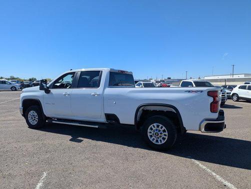 Summit White 2025 Chevrolet Silverado 2500 LT