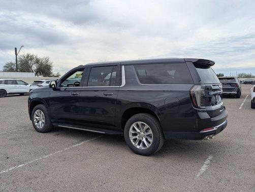 2025 Chevrolet Suburban Premier