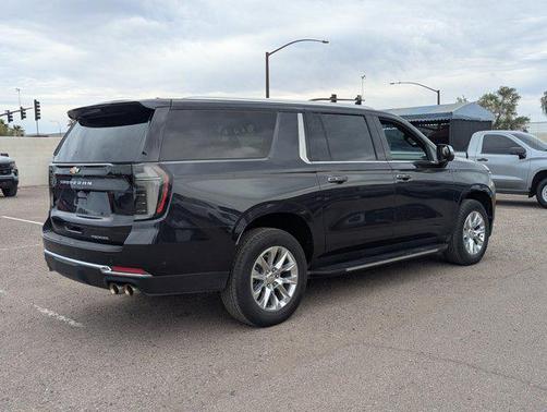2025 Chevrolet Suburban Premier