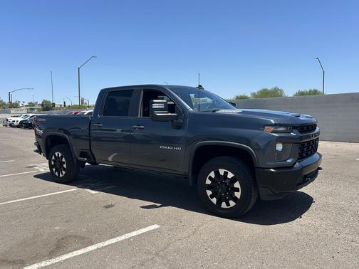 Shadow Gray Metallic 2020 Chevrolet Silverado 2500 Custom