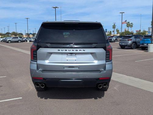 2025 Chevrolet Suburban 4WD Z71