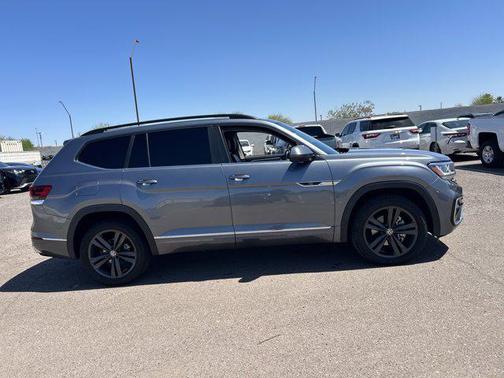 2021 Volkswagen Atlas 3.6L SE w/Technology