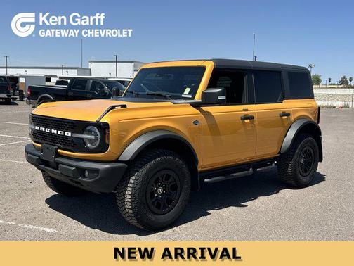 Cyber Orange Metallic Tricoat 2022 Ford Bronco Wildtrak