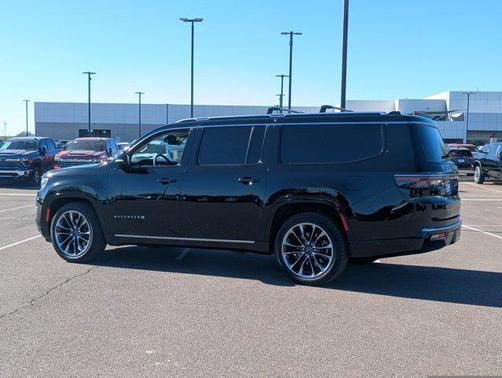 2023 Jeep Wagoneer L Series III 4x2