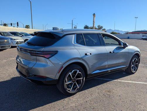 2025 Chevrolet Equinox EV LT