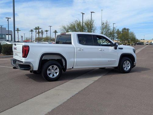 2024 GMC Sierra 1500 SLE