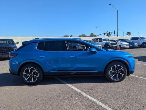 2025 Chevrolet Equinox EV LT