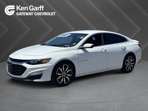 Summit White 2022 Chevrolet Malibu FWD RS