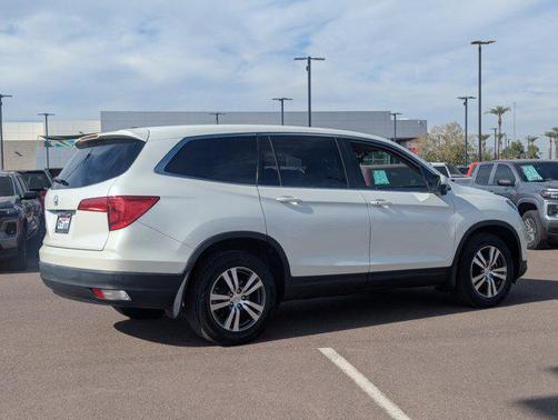 2017 Honda Pilot EX