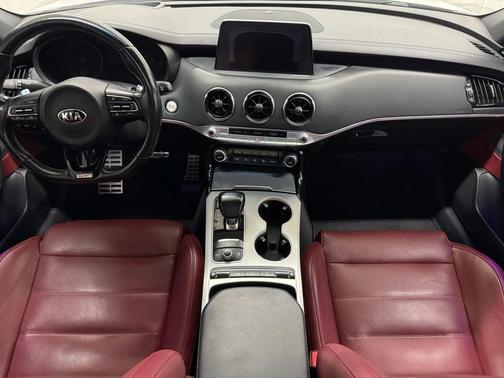 2019 Kia Stinger GT2