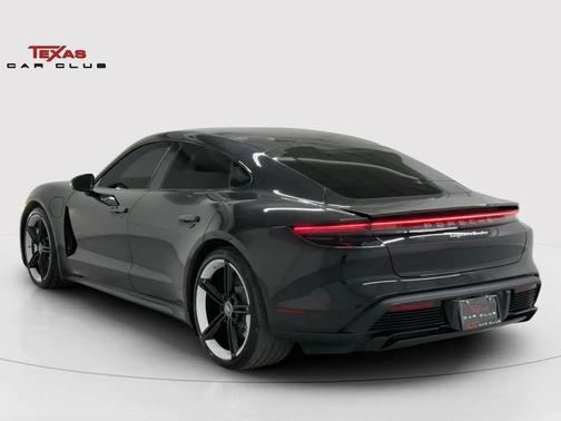Jet Black Metallic 2020 Porsche Taycan Turbo