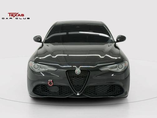 2020 Alfa Romeo Giulia Sport