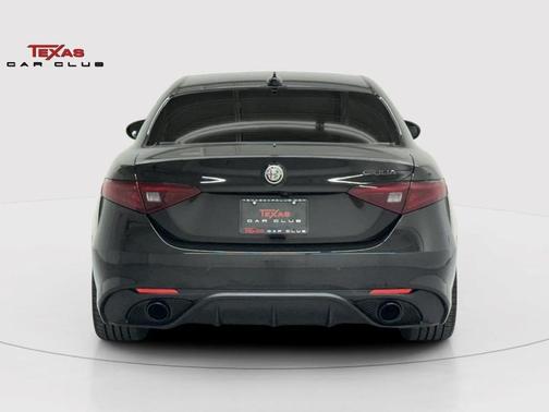 2020 Alfa Romeo Giulia Sport
