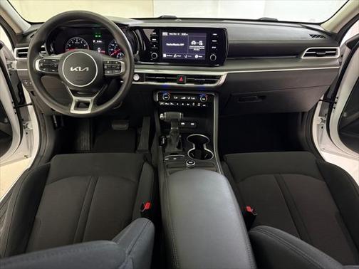 2022 Kia K5 LXS
