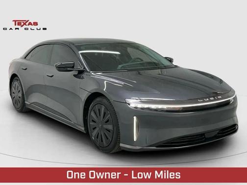 Stellar White Metallic 2025 Lucid Air Touring